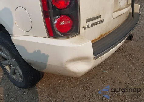 2008 GMC Yukon Denali z USA, uszkodzony, nr VIN 1GKFK63878J102480